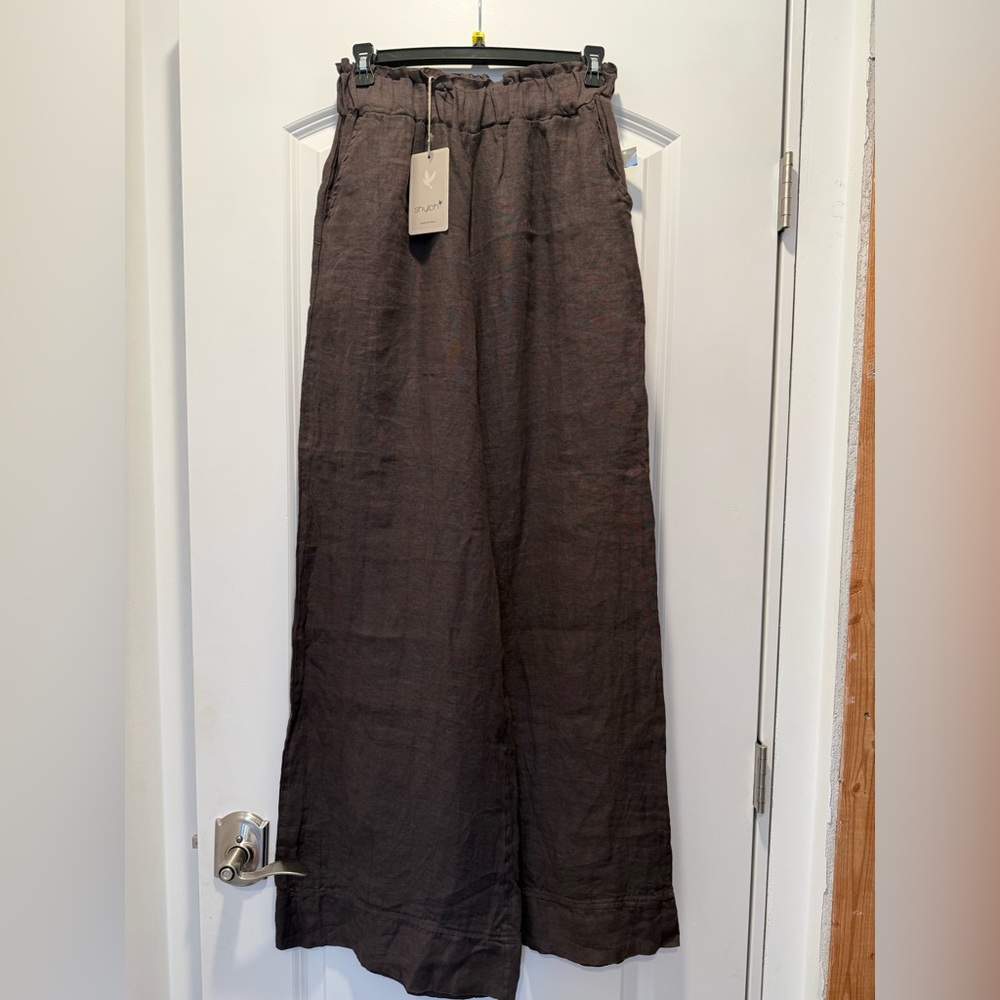 Elegant chocolate Brown (the ‘it’ color this season) Wide Leg Pants Side pockets
